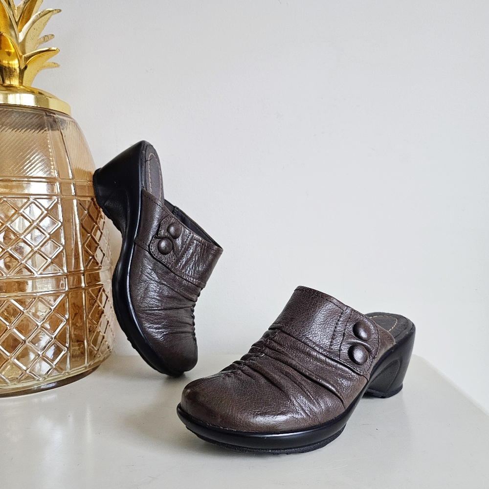 BareTraps Hearsay Brown Leather Mule Clogs Women’s 6.5M Comfort Shoes